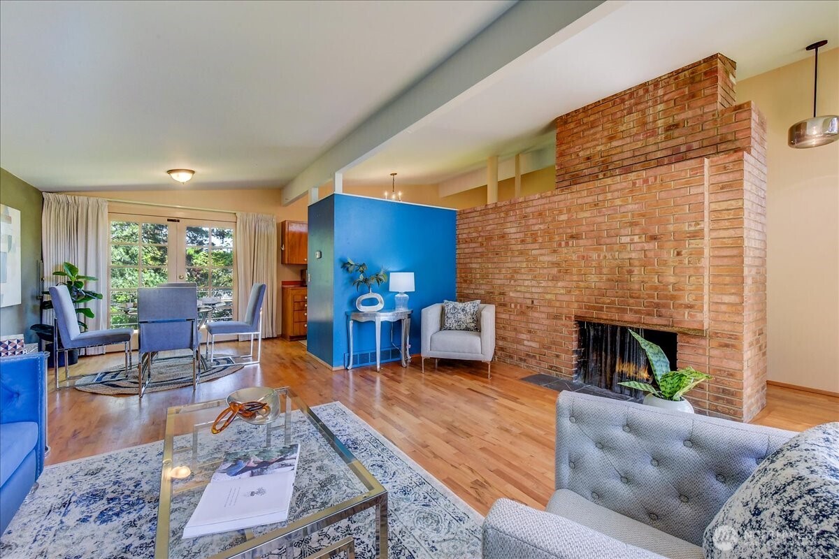 2102 N 171st Street , Shoreline, WA 98133