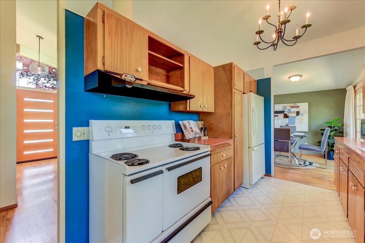 2102 N 171st Street , Shoreline, WA 98133