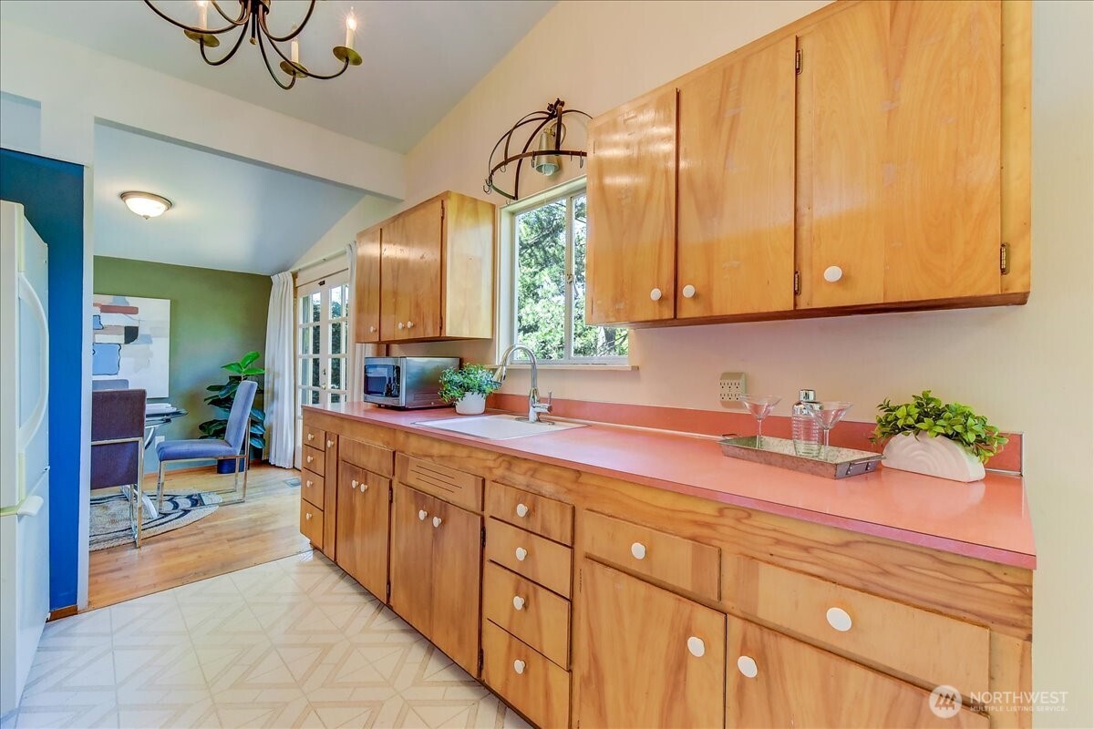 2102 N 171st Street , Shoreline, WA 98133