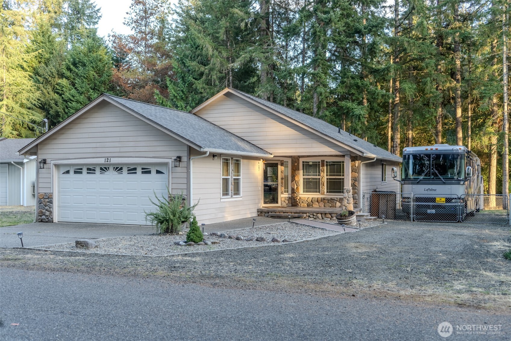 121 E Stavis Road , Shelton, WA 98584