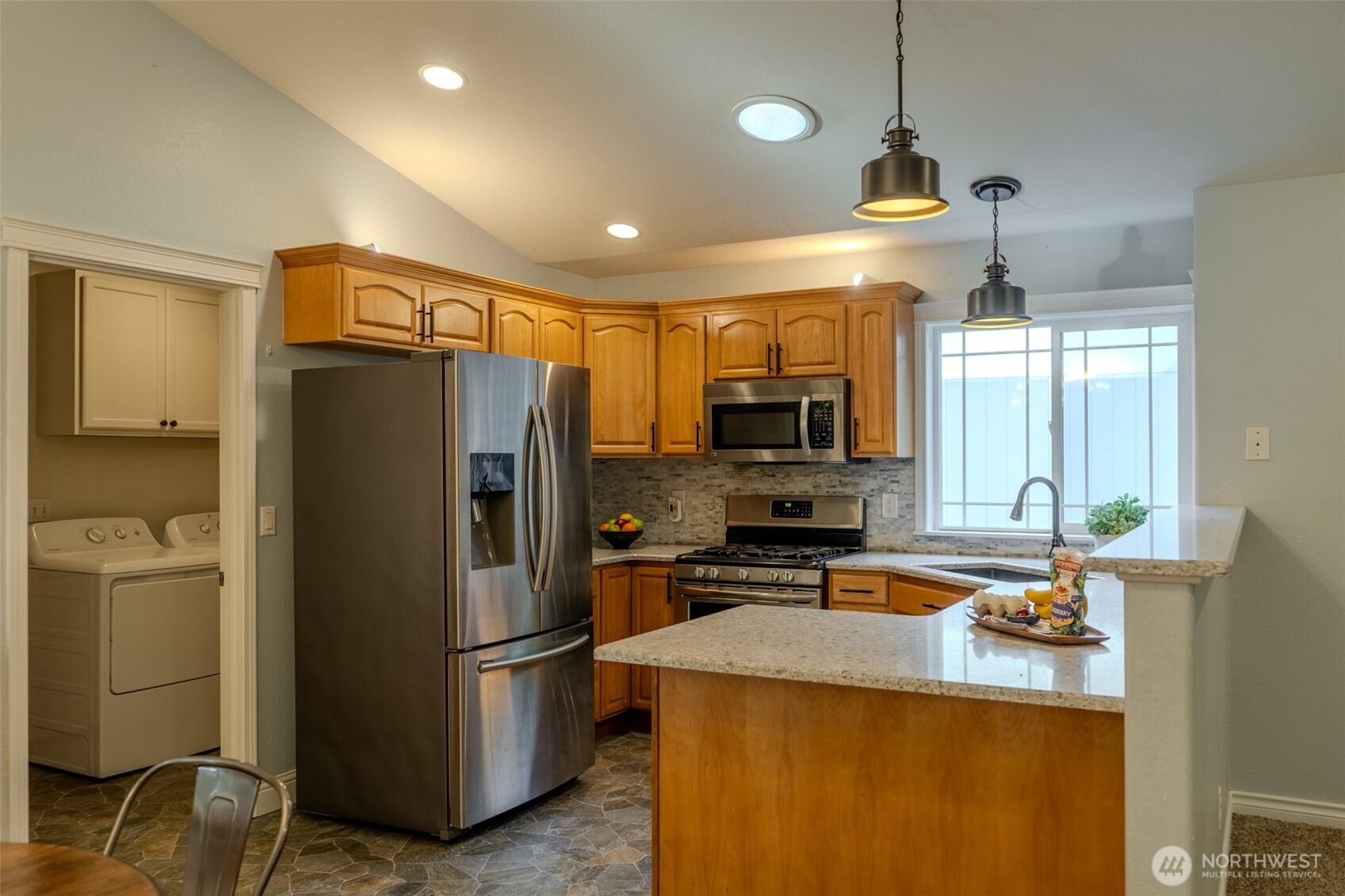 121 E Stavis Road , Shelton, WA 98584