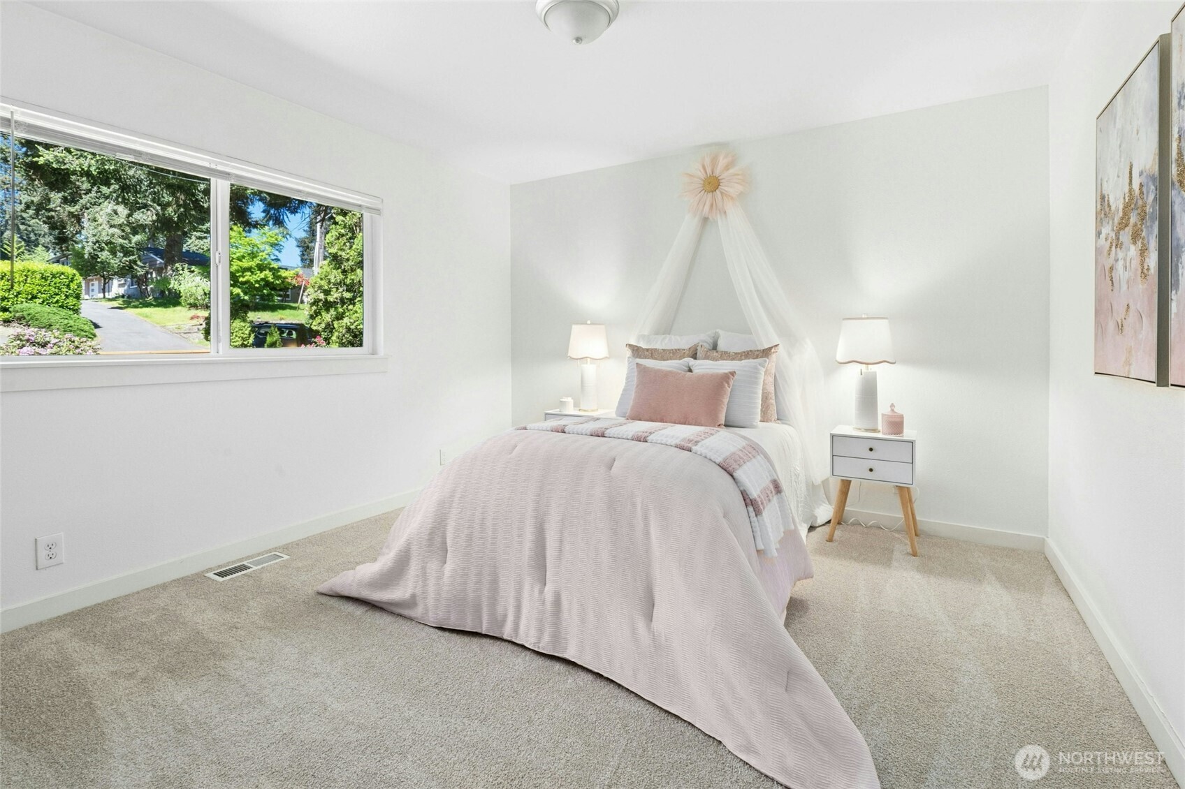19016 Firlands Way N, Shoreline, WA 98133