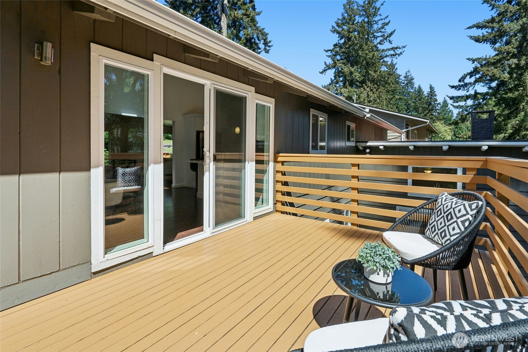 19016 Firlands Way N, Shoreline, WA 98133