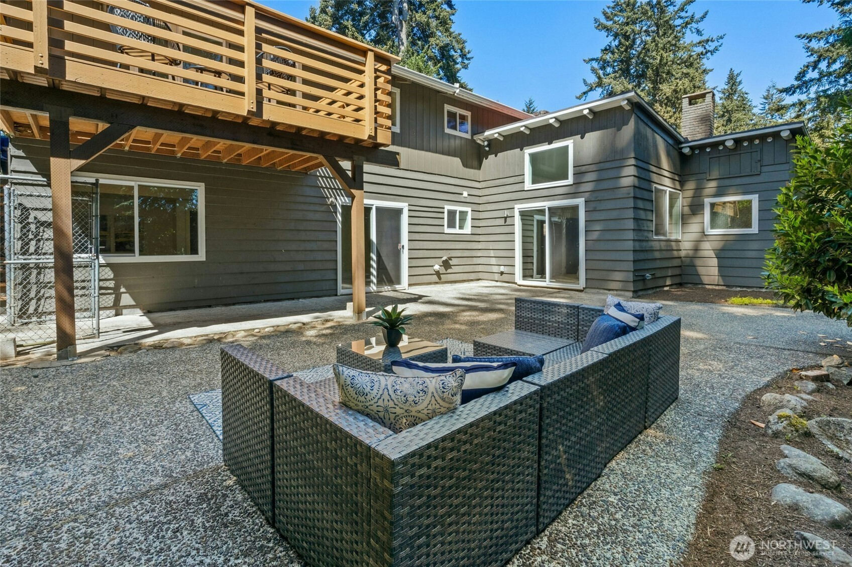 19016 Firlands Way N, Shoreline, WA 98133
