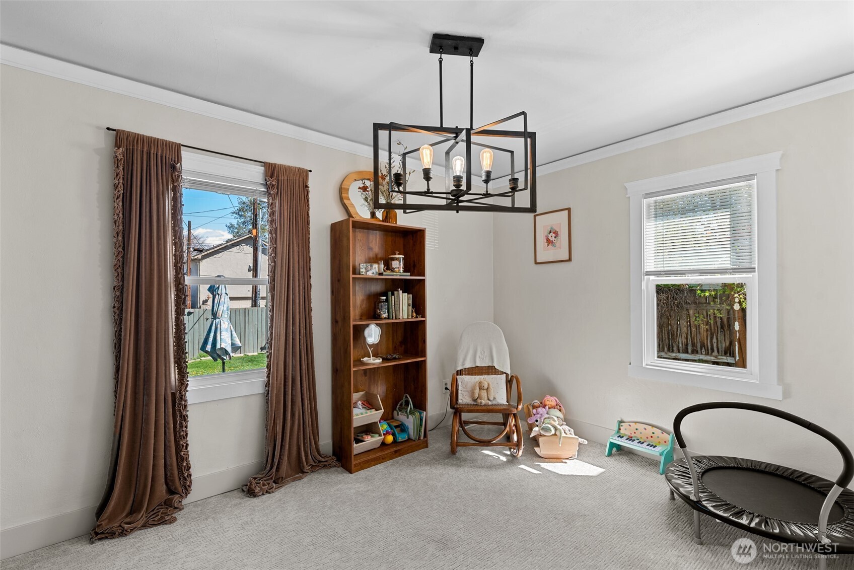 23 N Garfield Avenue , Wenatchee, WA 98801