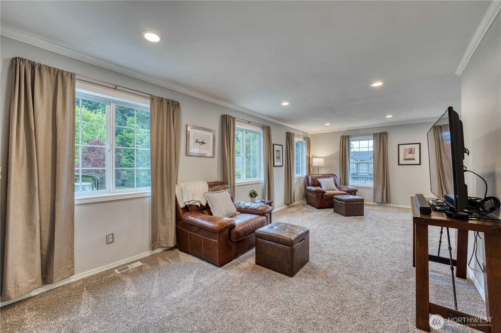 814 Jewil Drive , Fox Island, WA 98333
