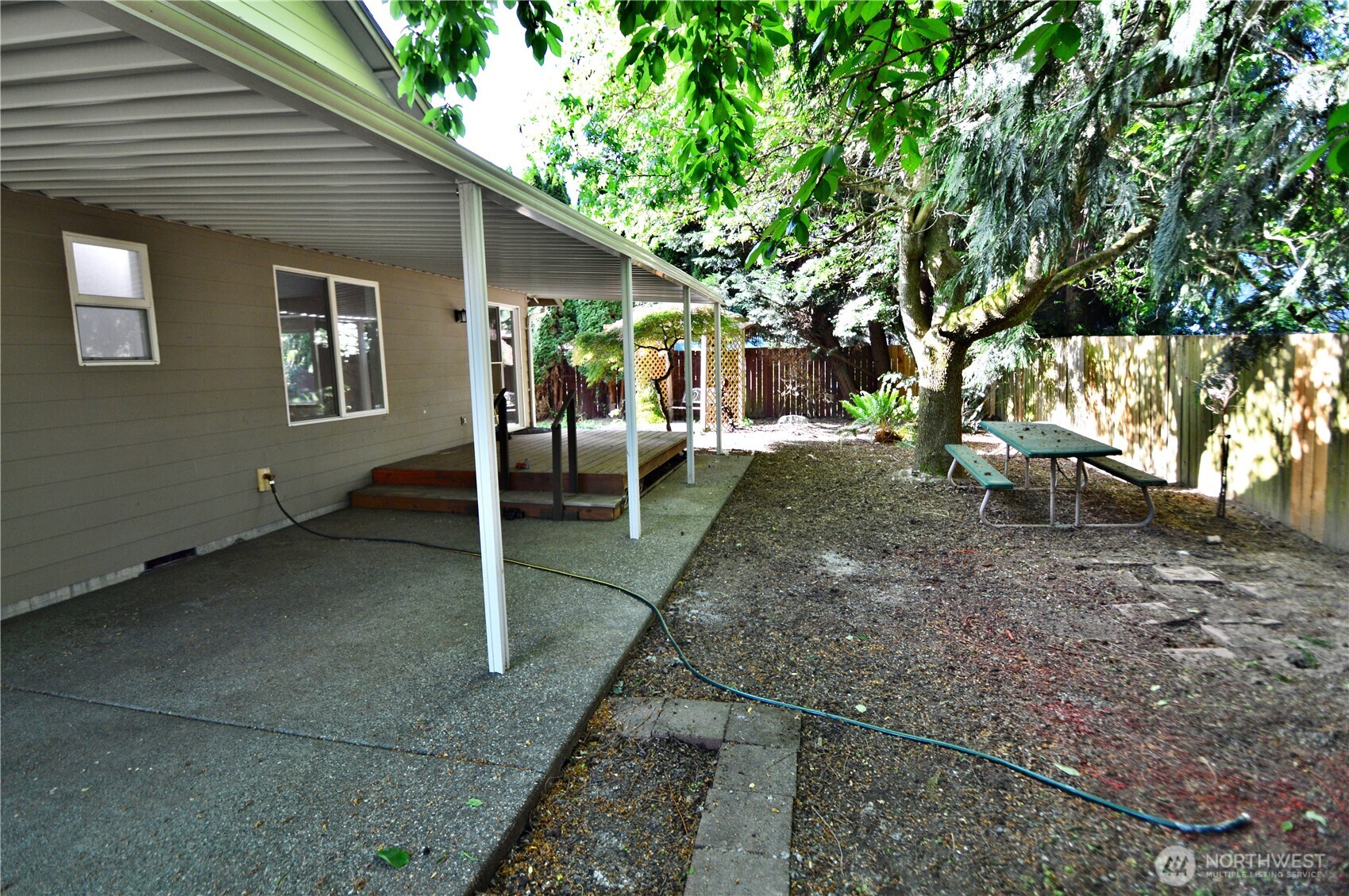 910 11th Street SE, Puyallup, WA 98372