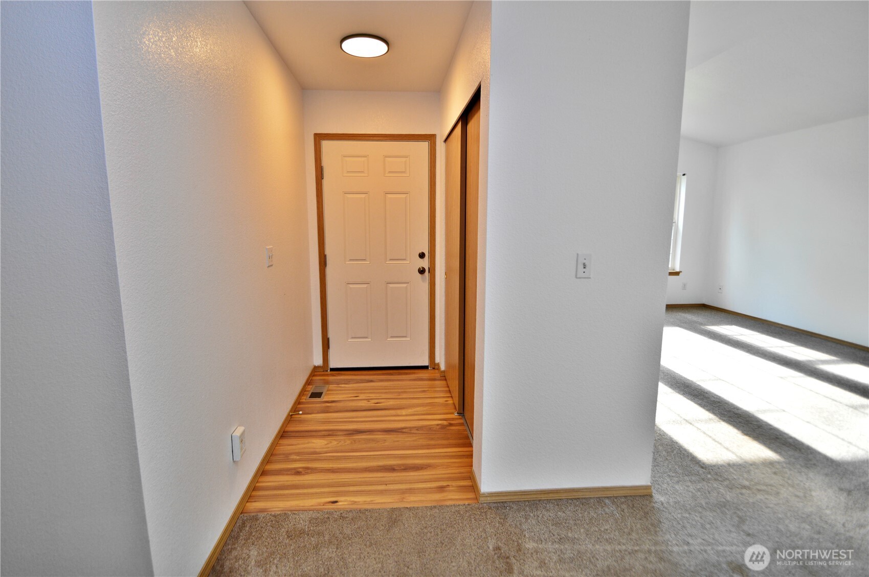 910 11th Street SE, Puyallup, WA 98372