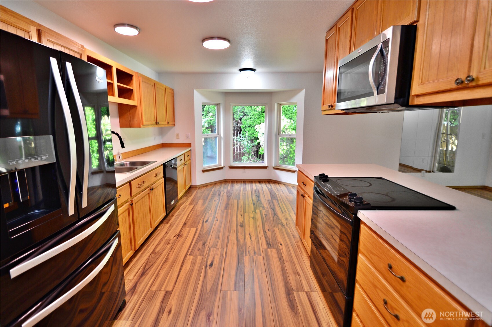 910 11th Street SE, Puyallup, WA 98372