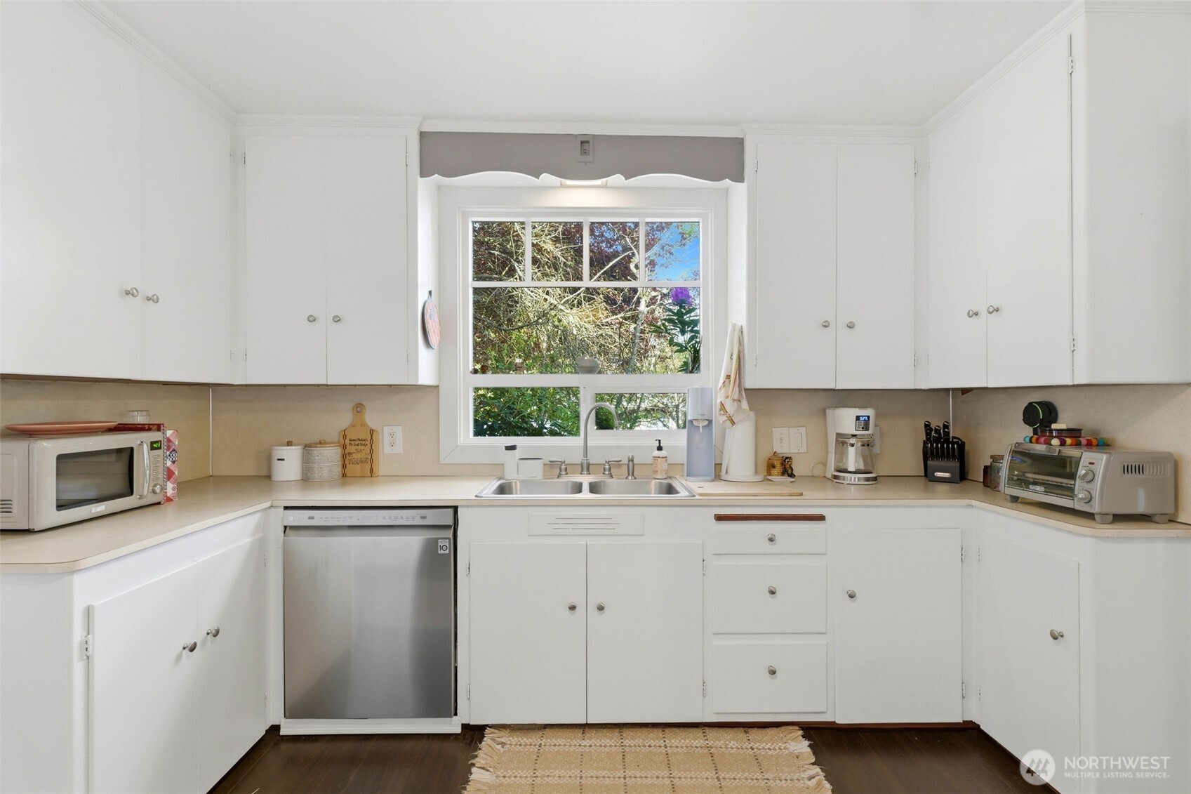 5102 N 44th Street , Tacoma, WA 98407
