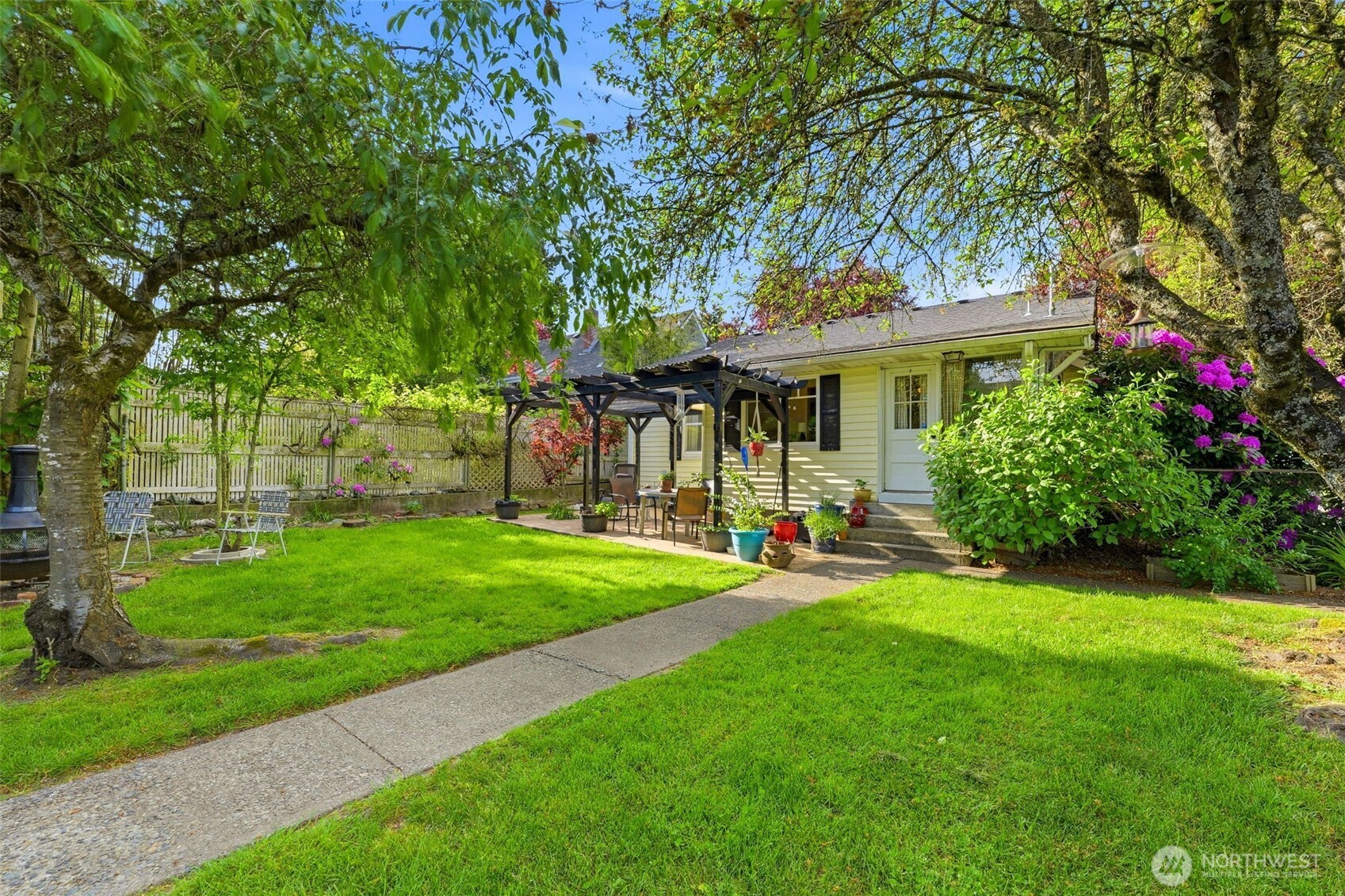 5102 N 44th Street , Tacoma, WA 98407