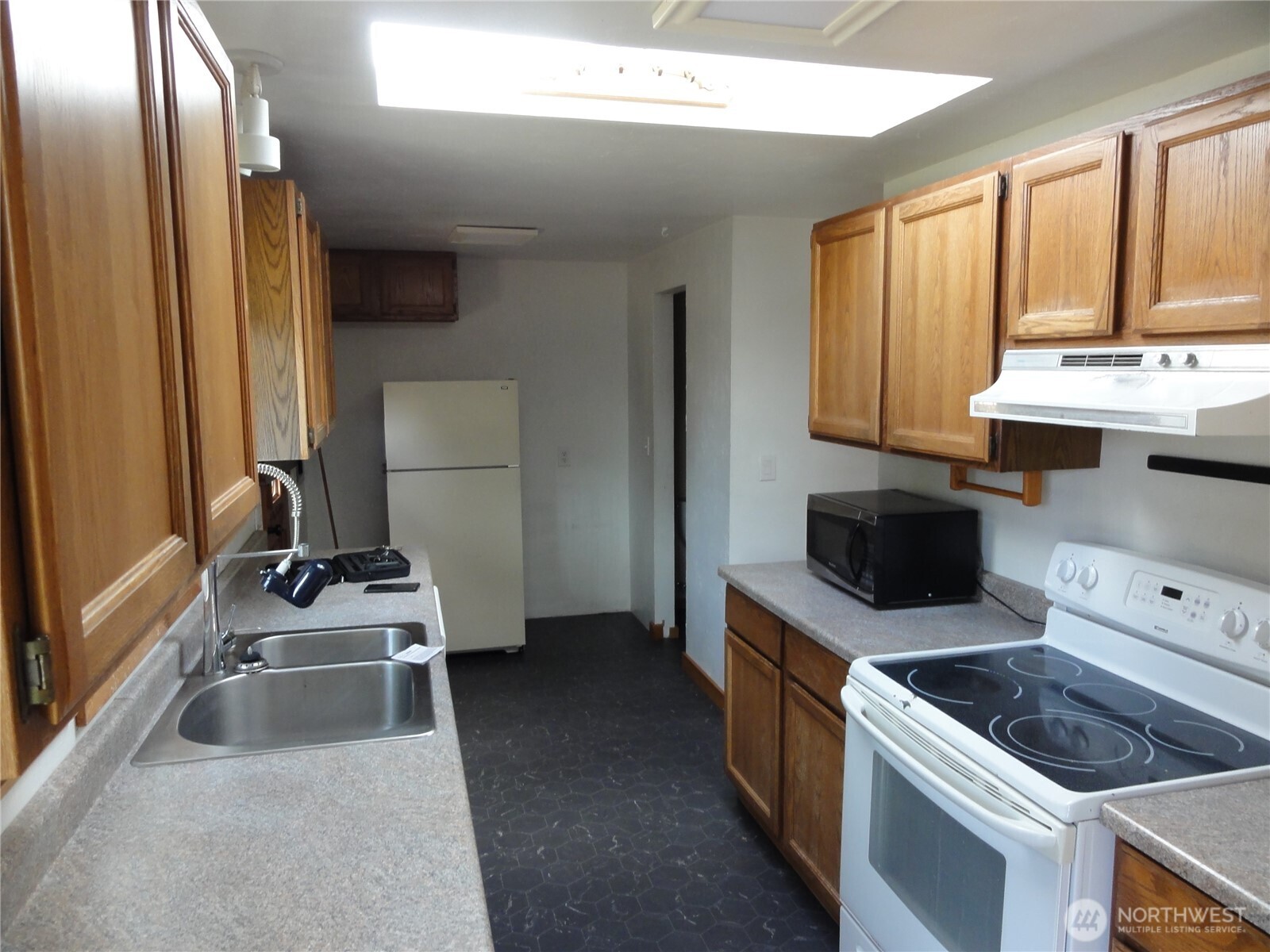 28821 18th Avenue S, Federal Way, WA 98003