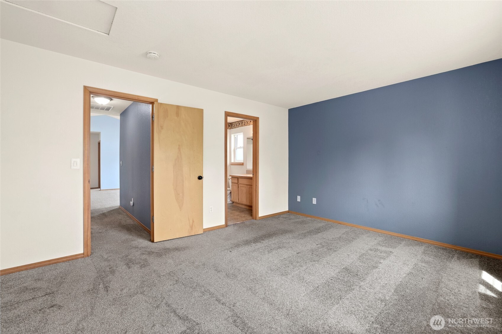 4049 Galena Street SE, Lacey, WA 98503-2186