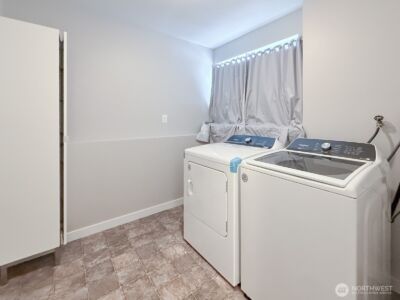 15003 108th Place NE, Bothell, WA 98011-4837 - Photo 28