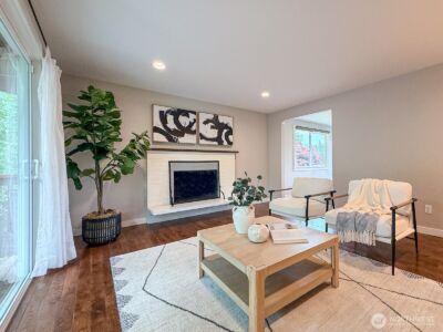 15003 108th Place NE, Bothell, WA 98011-4837 - Photo 3