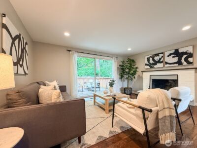 15003 108th Place NE, Bothell, WA 98011-4837 - Photo 4