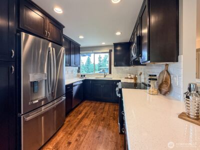 15003 108th Place NE, Bothell, WA 98011-4837 - Photo 8