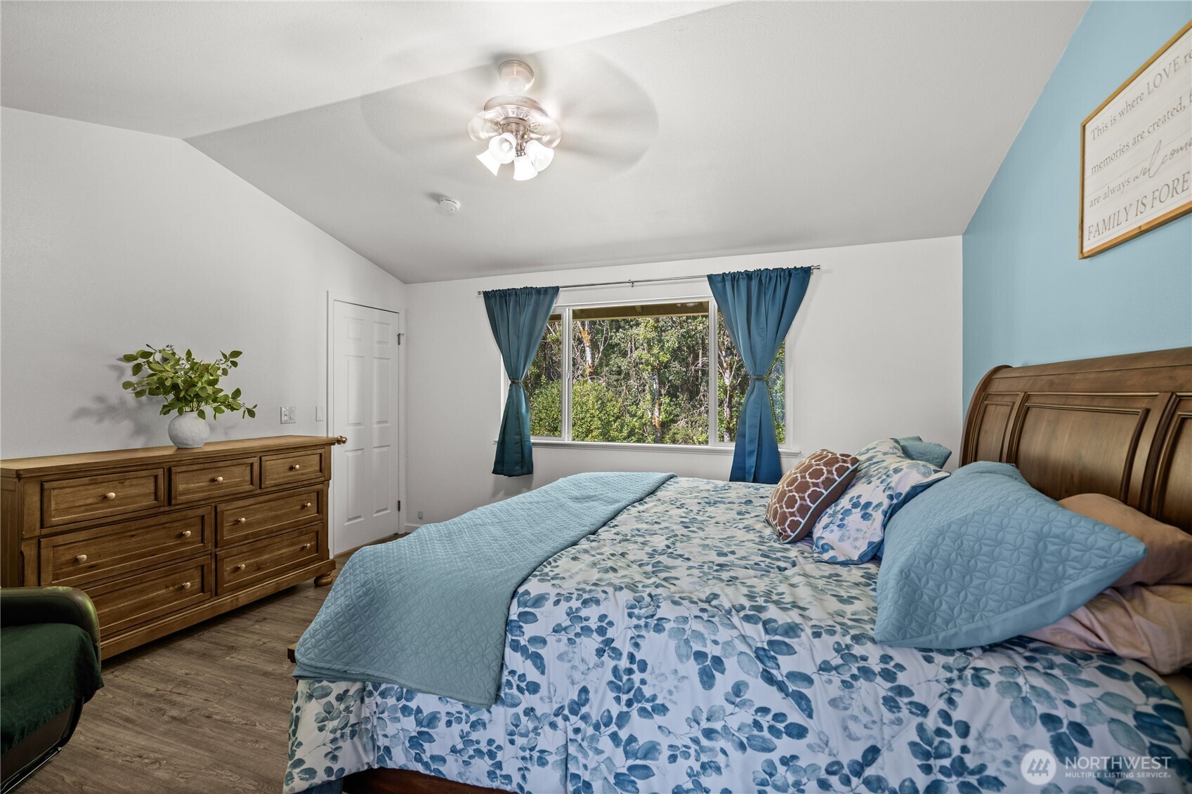 10357 Wilkes Court NW, Silverdale, WA 98383