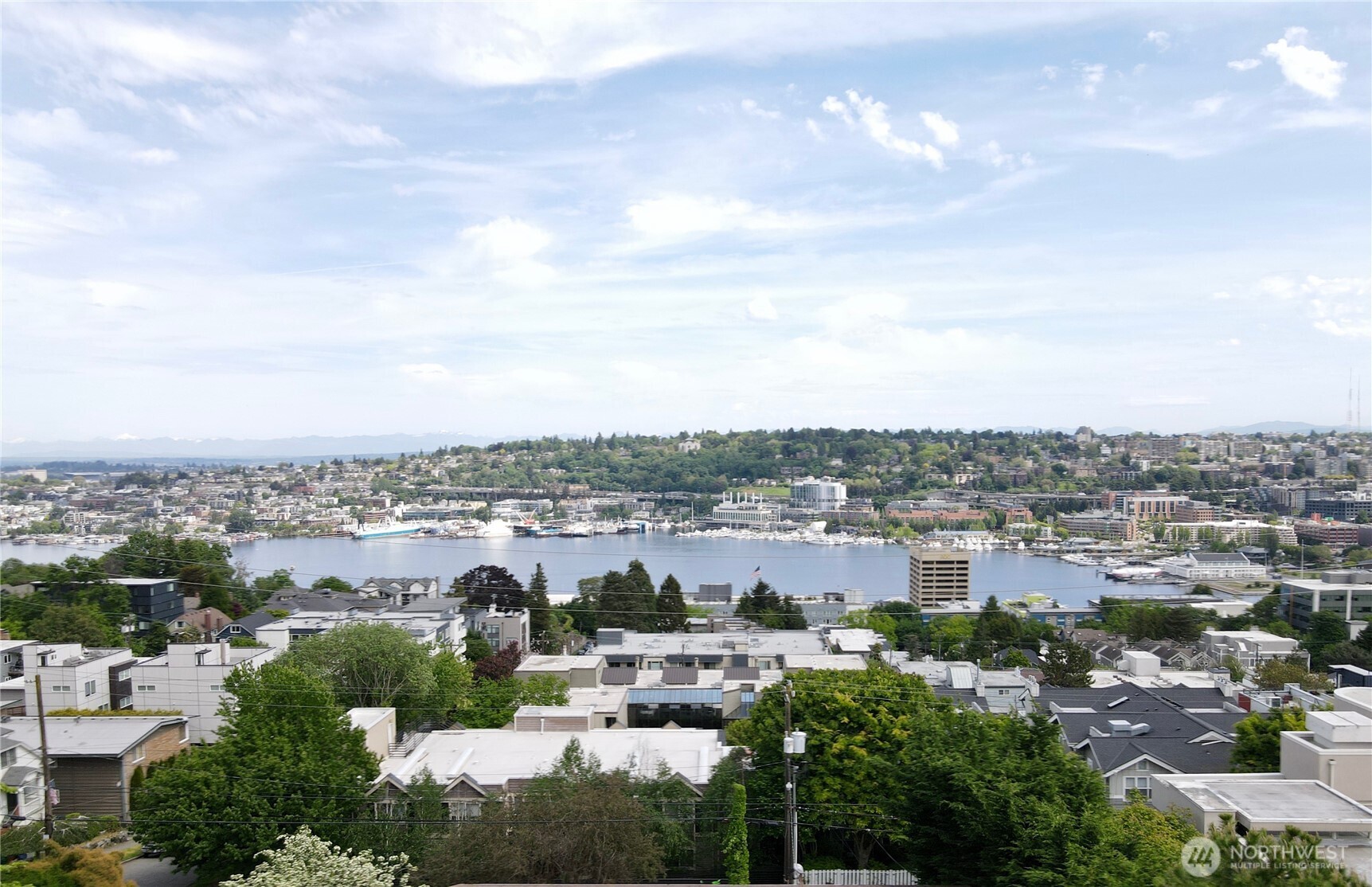 438 Comstock Place , Seattle, WA 98109
