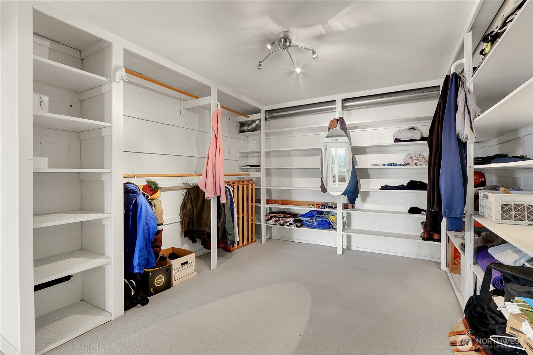 438 Comstock Place , Seattle, WA 98109
