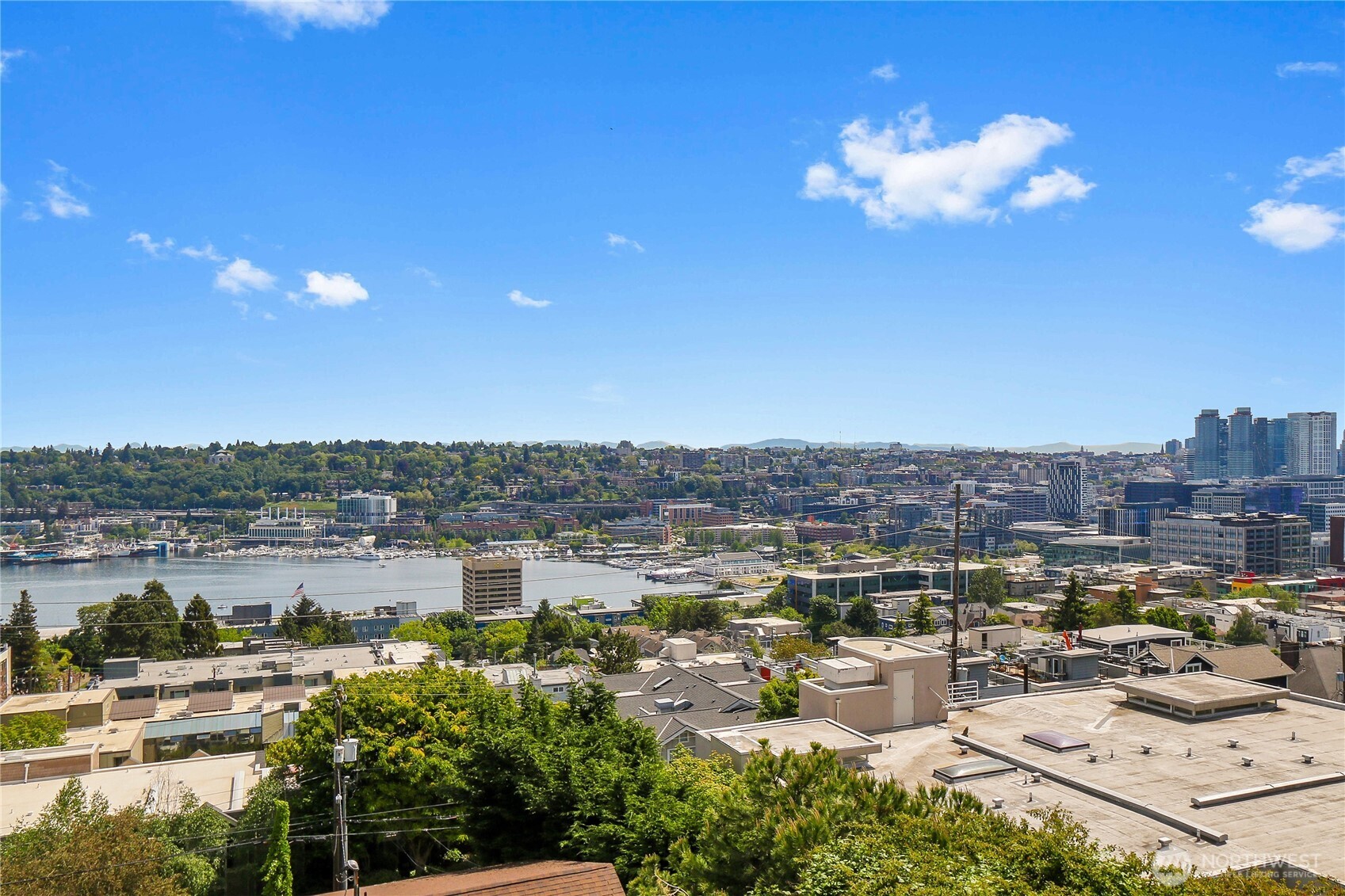 438 Comstock Place , Seattle, WA 98109