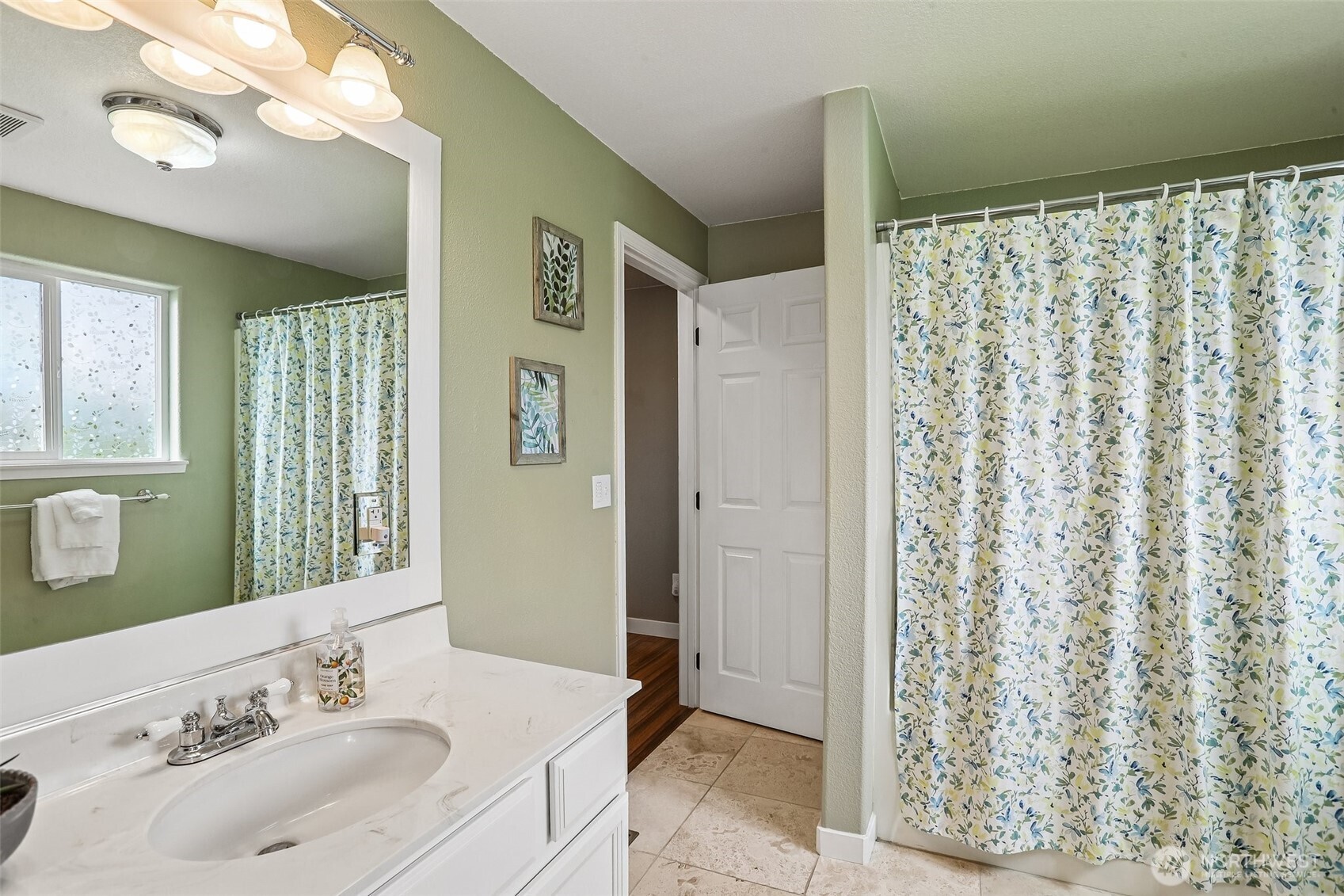 298 Roberson Road , Woodland, WA 98674