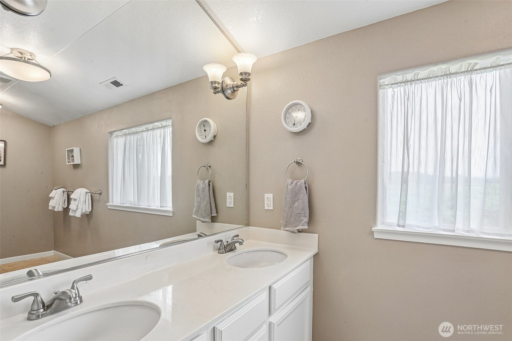 298 Roberson Road , Woodland, WA 98674