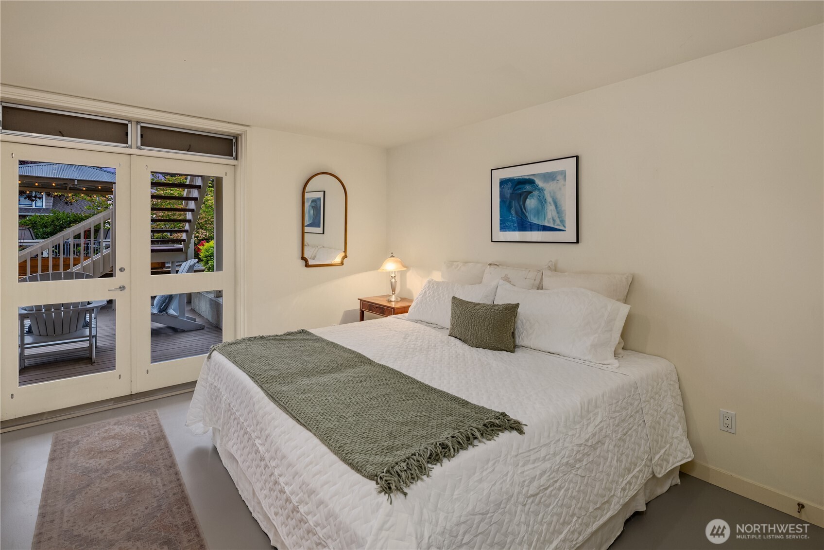 4712 SW Brace Point Dr , Seattle, WA 98136-2612