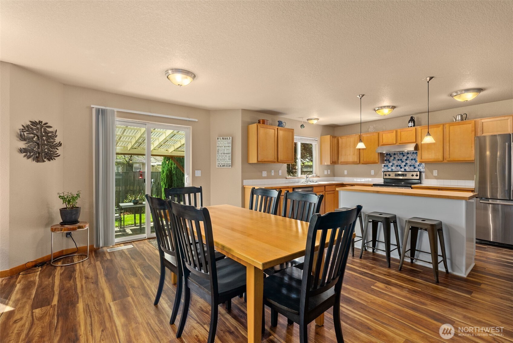 1835 Yew Avenue NE, Olympia, WA 98506