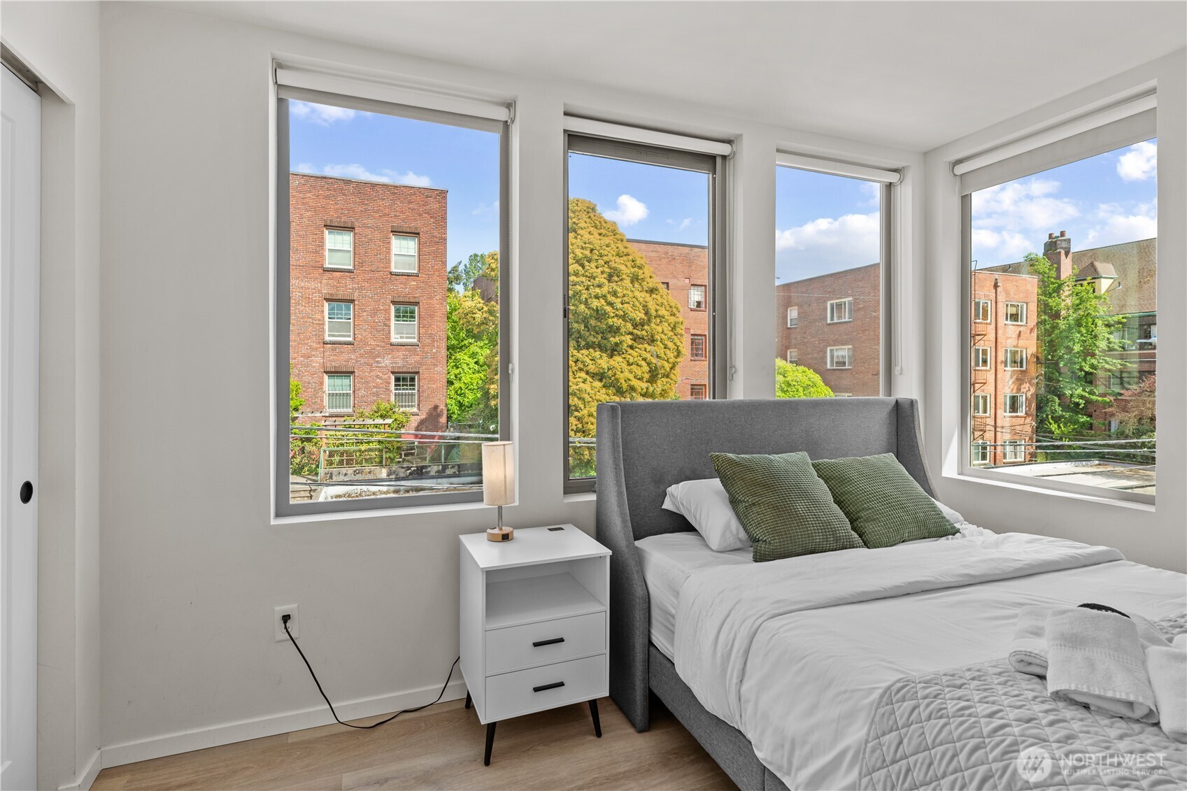 1118 16th Avenue #A, Seattle, WA 98122