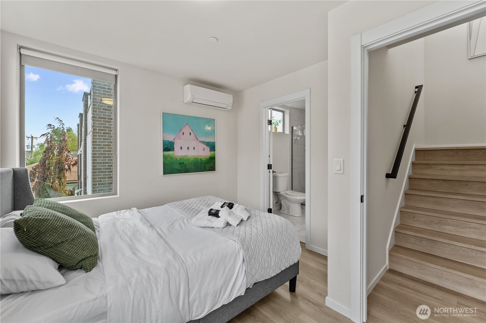 1118 16th Avenue #A, Seattle, WA 98122