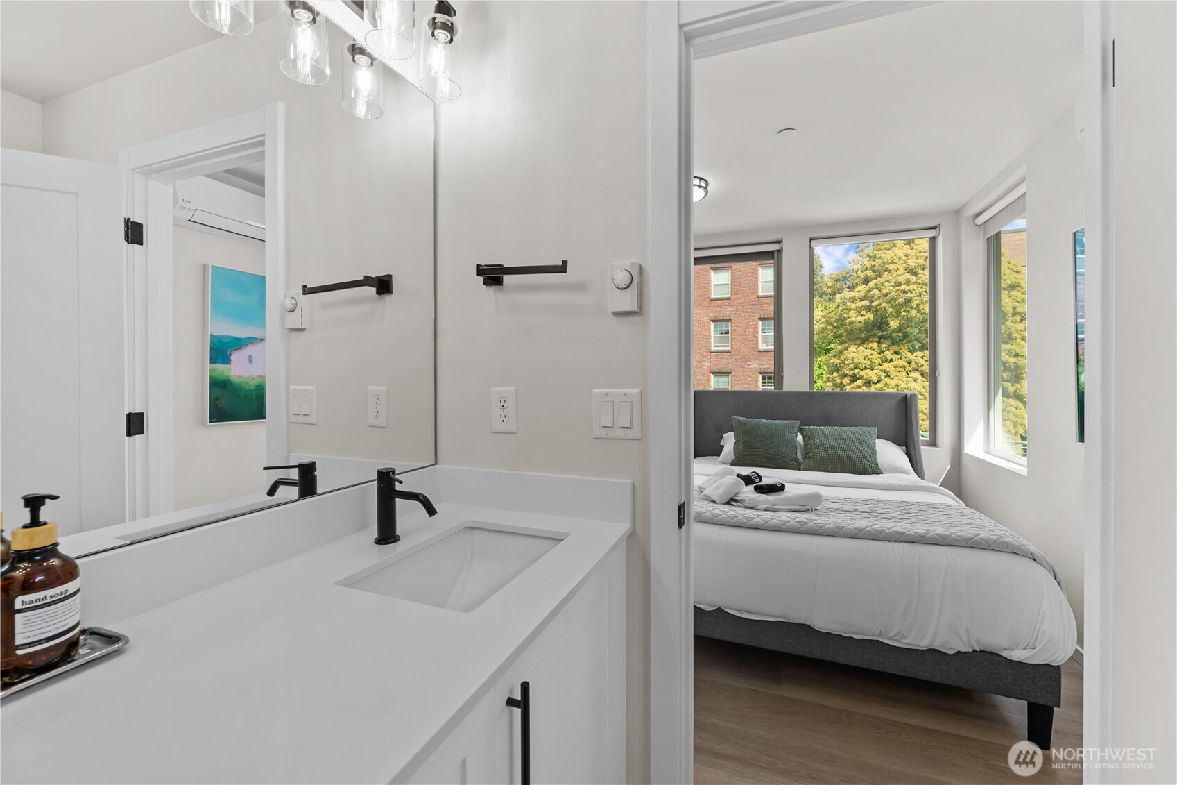 1118 16th Avenue #A, Seattle, WA 98122