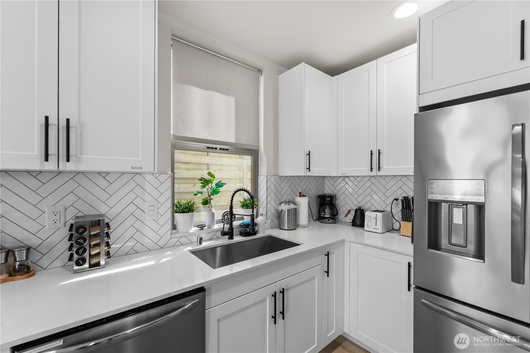 1118 16th Avenue #A, Seattle, WA 98122