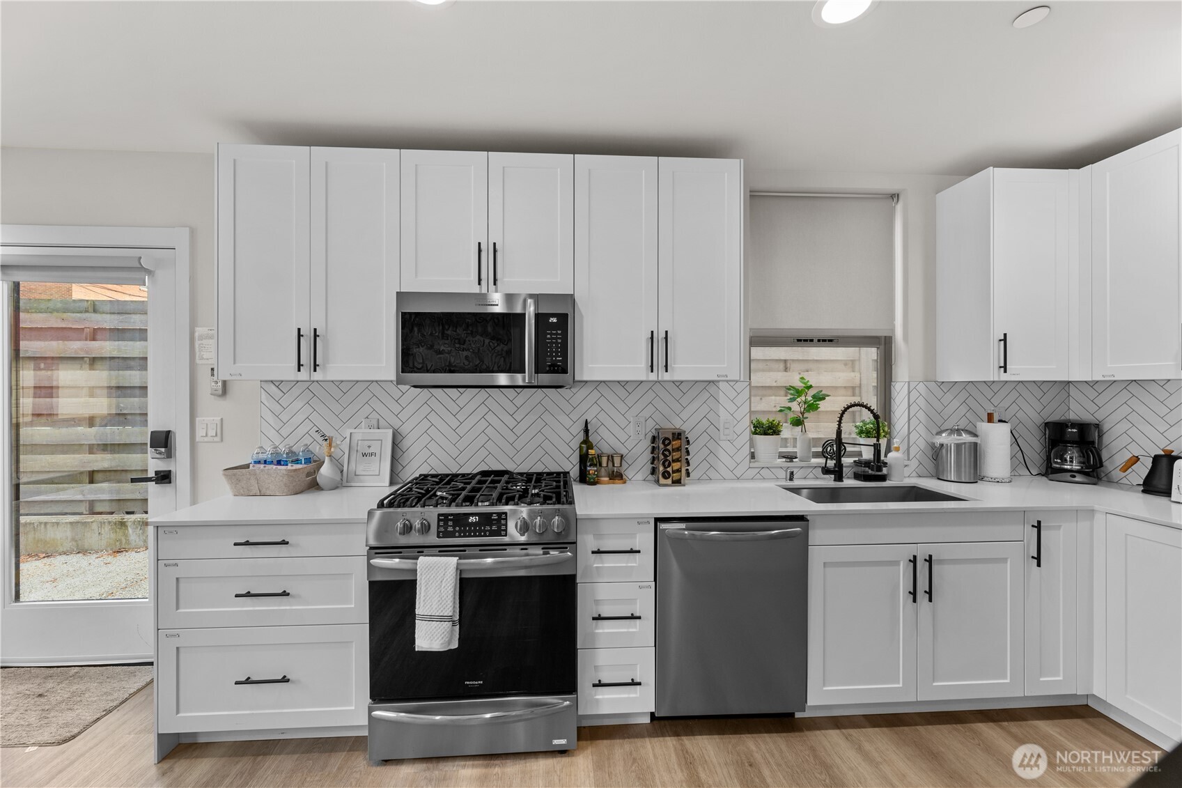 1118 16th Avenue #A, Seattle, WA 98122