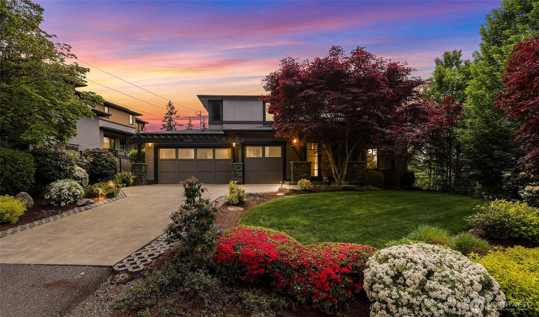 8451 SE 44th Street , Mercer Island, WA 98040