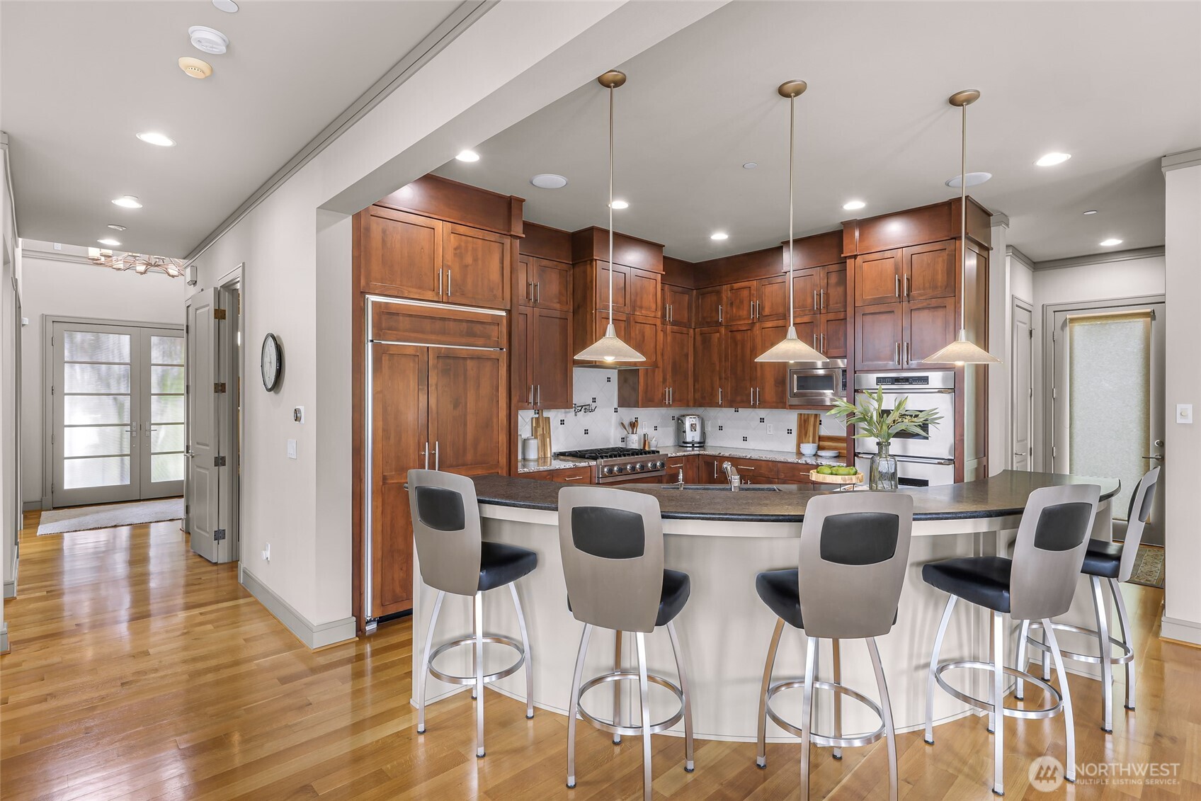 8451 SE 44th Street , Mercer Island, WA 98040