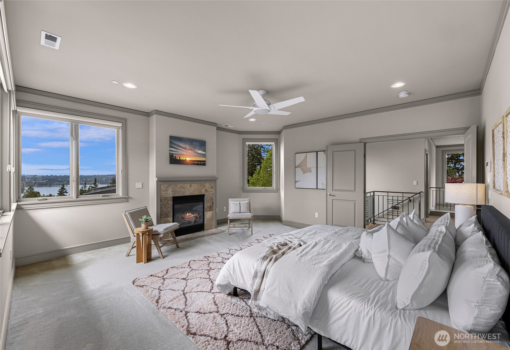 8451 SE 44th Street , Mercer Island, WA 98040