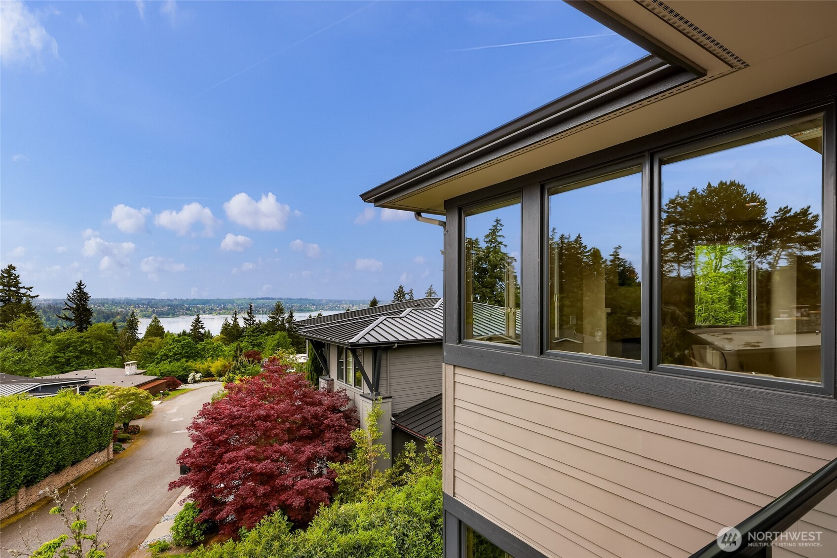 8451 SE 44th Street , Mercer Island, WA 98040