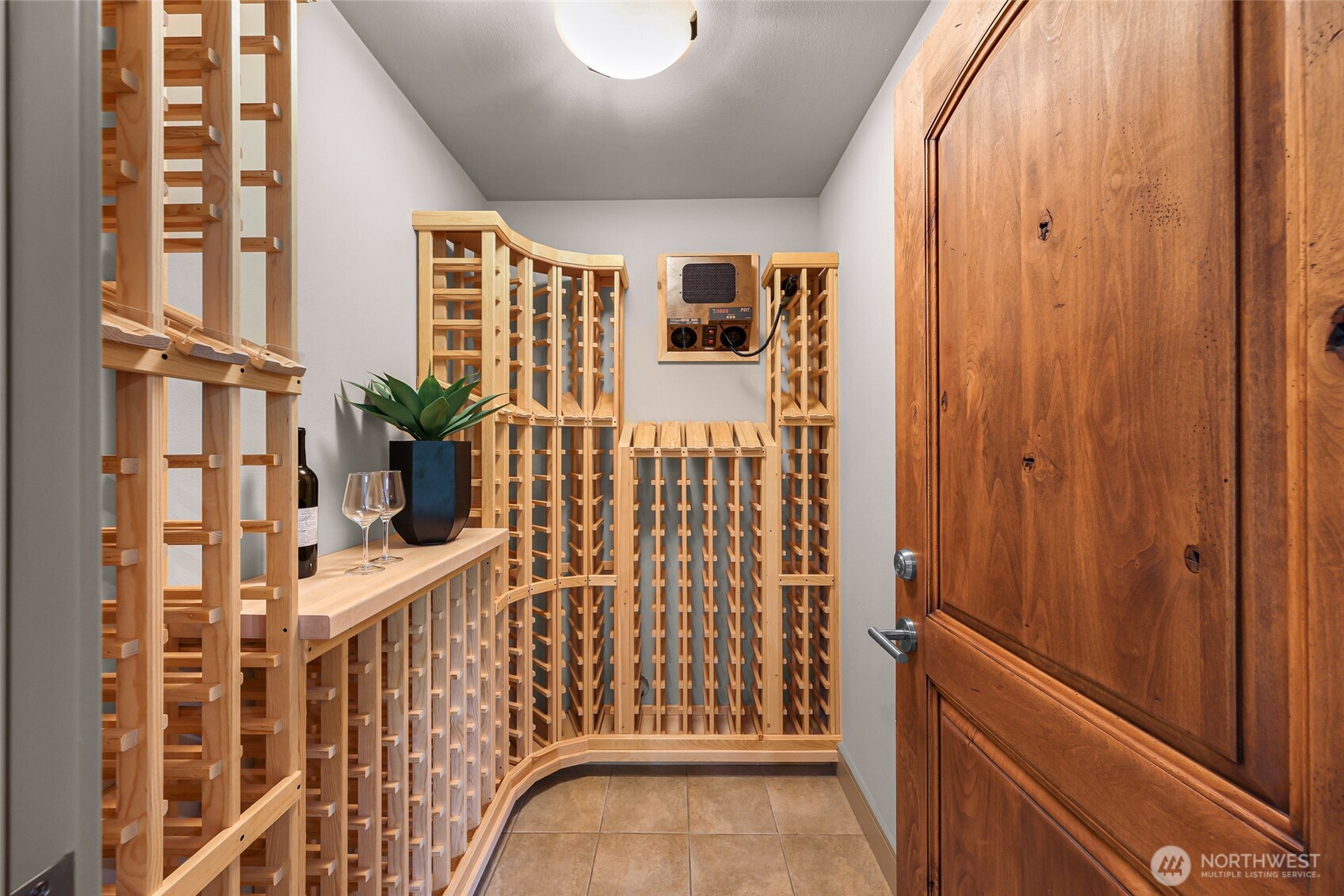 8451 SE 44th Street , Mercer Island, WA 98040