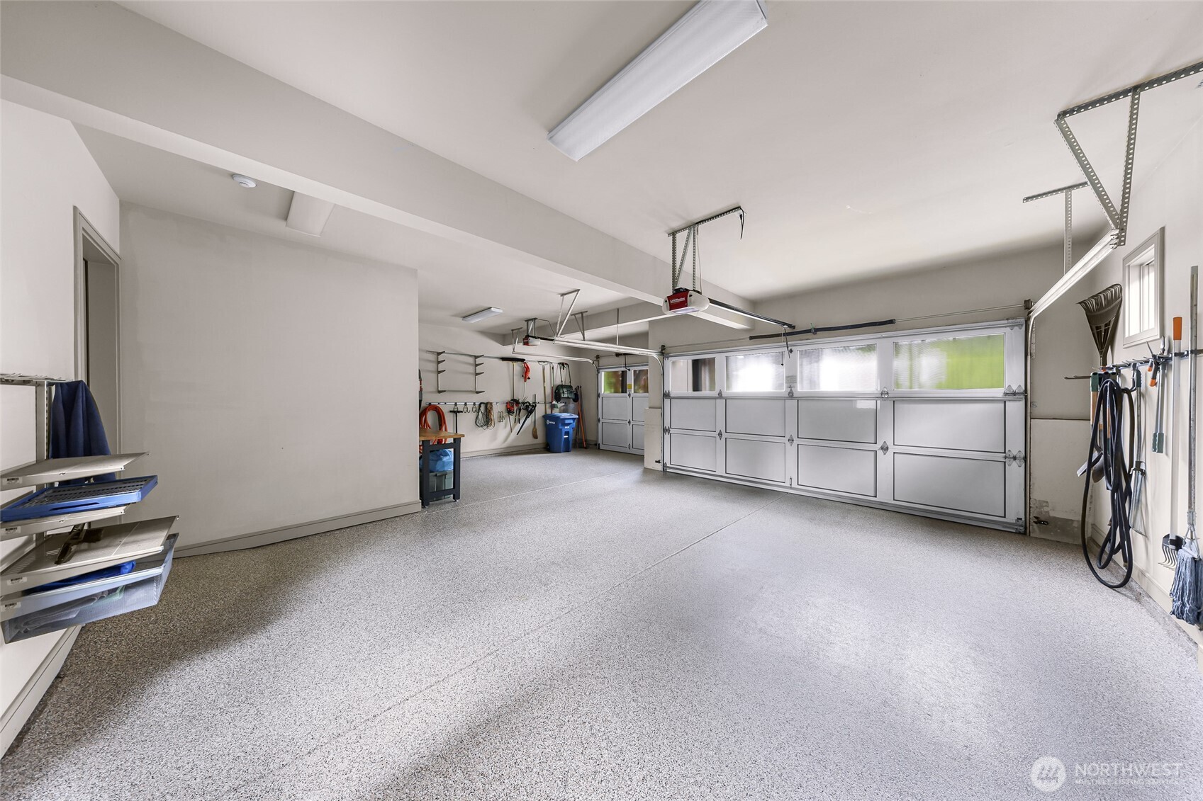 8451 SE 44th Street , Mercer Island, WA 98040