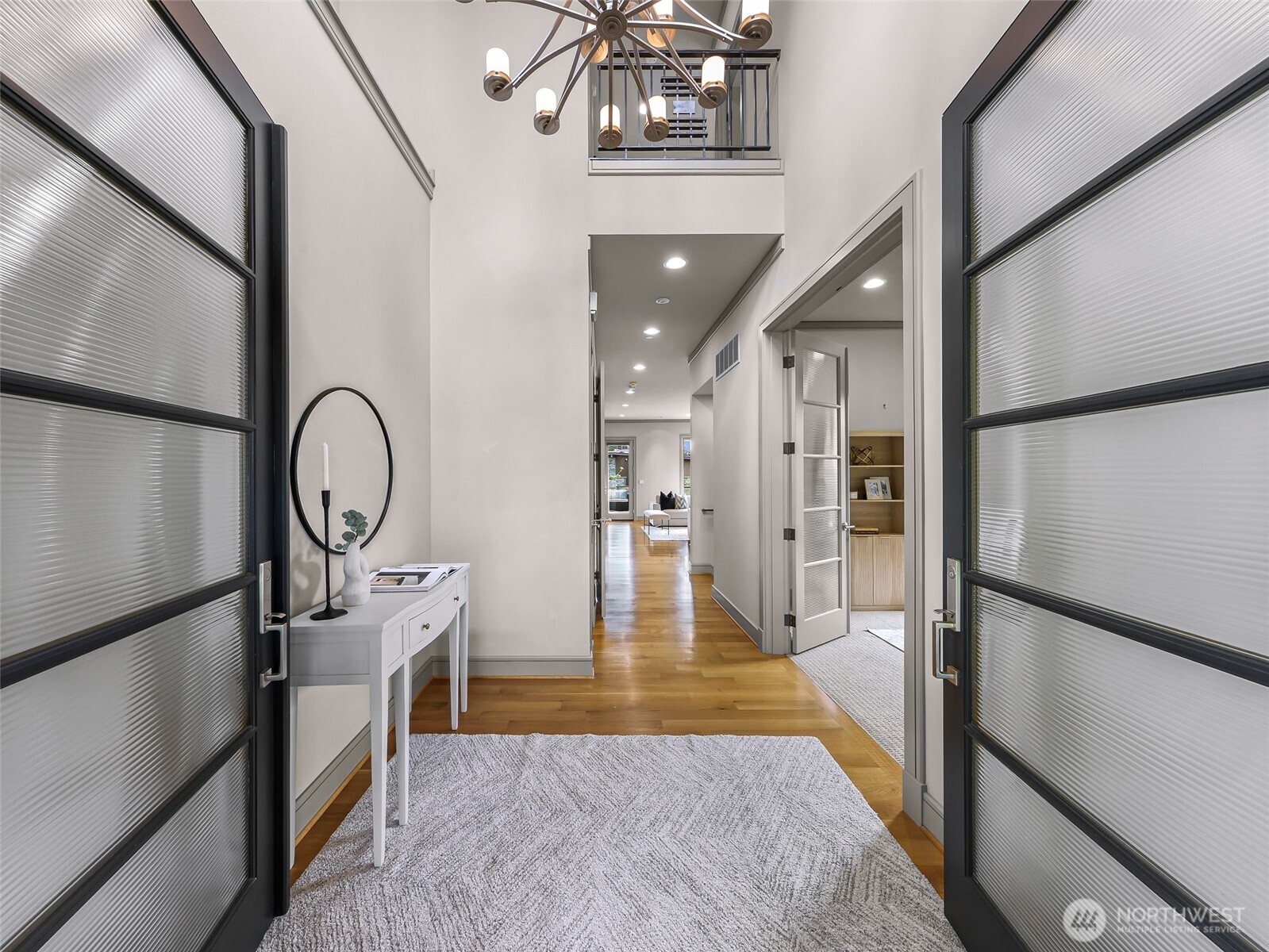 8451 SE 44th Street , Mercer Island, WA 98040
