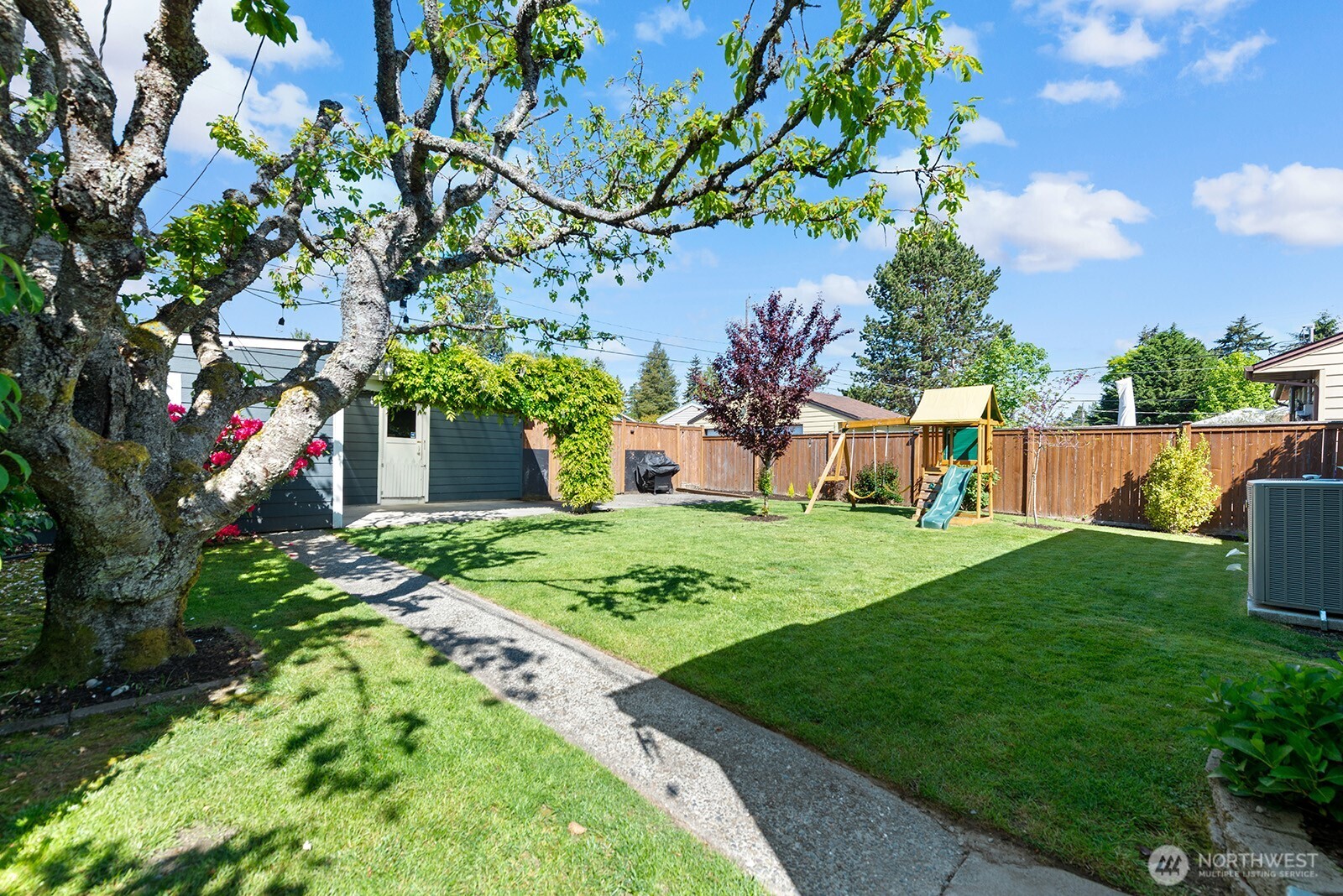 6017 46th Avenue SW, Seattle, WA 98136