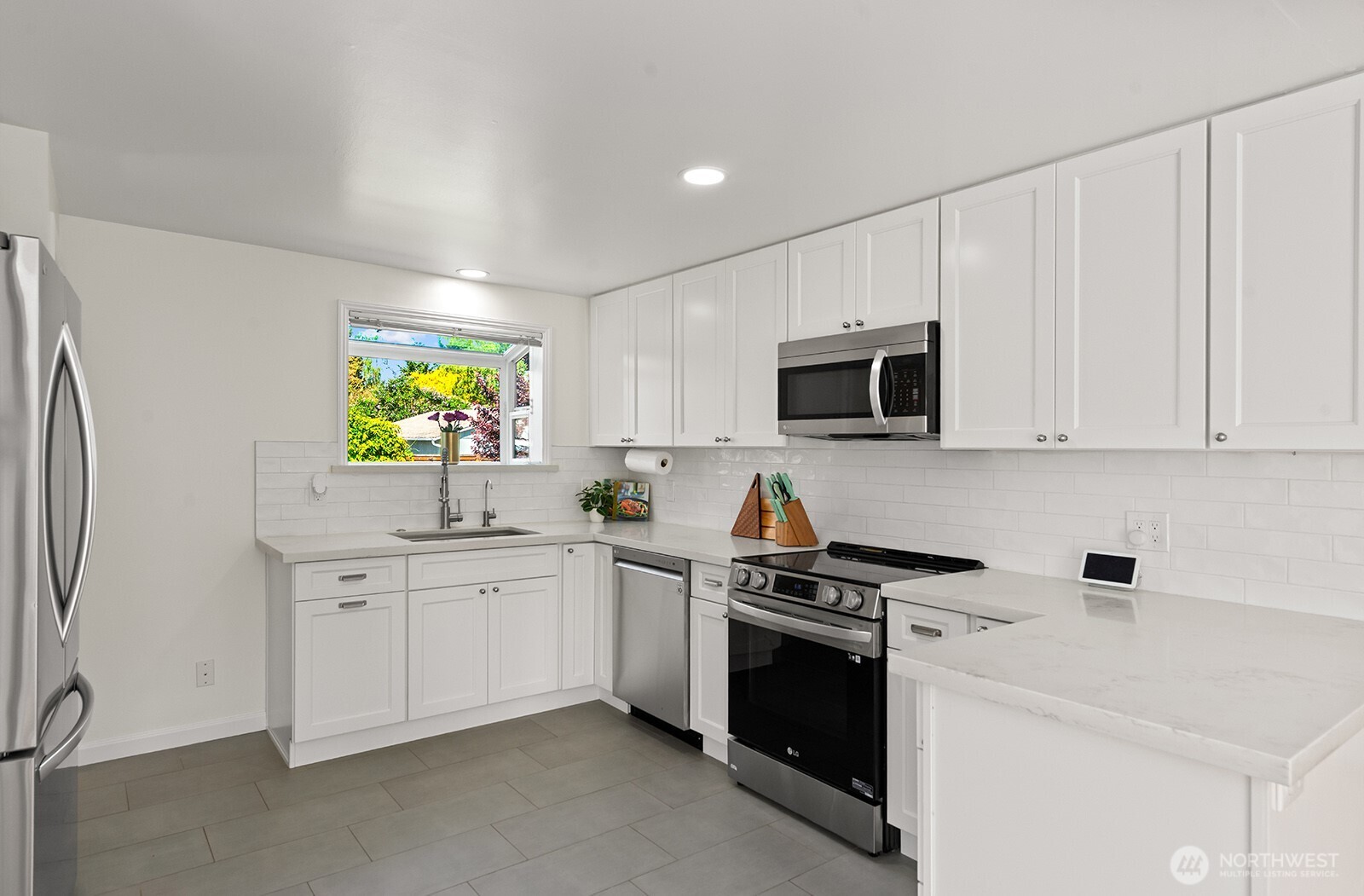 6017 46th Avenue SW, Seattle, WA 98136