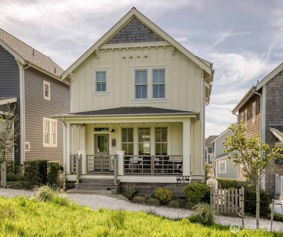 50 Flash Lane , Pacific Beach, WA 98571