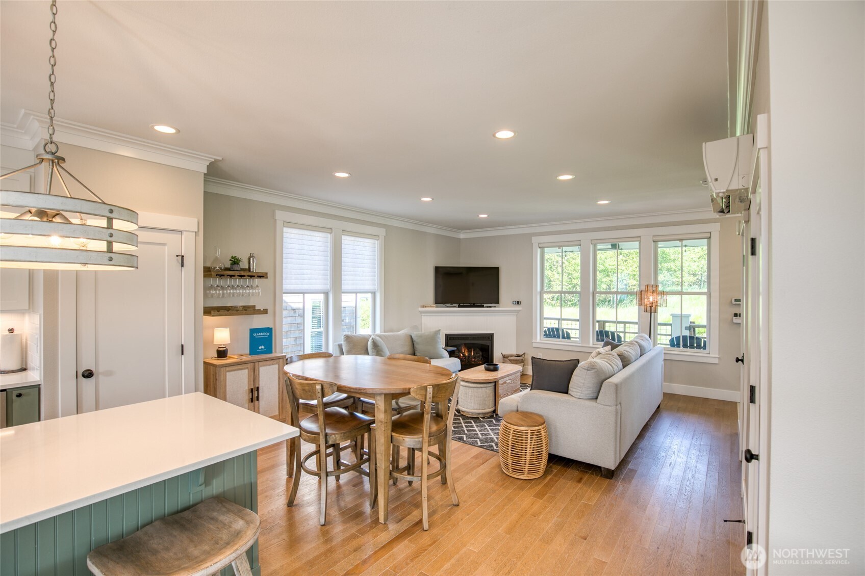 50 Flash Lane , Pacific Beach, WA 98571
