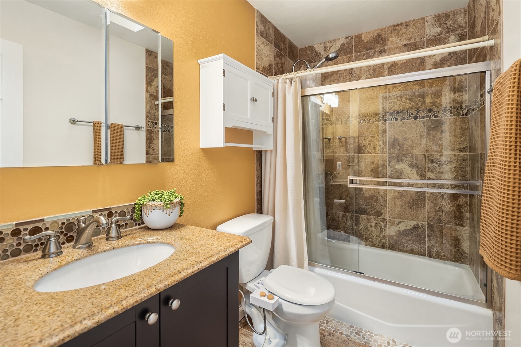 17001 Inglewood Road NE #M211, Kenmore, WA 98028