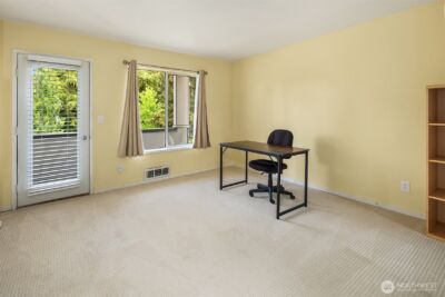 17001 Inglewood Road NE #M211, Kenmore, WA 98028 - Photo 19