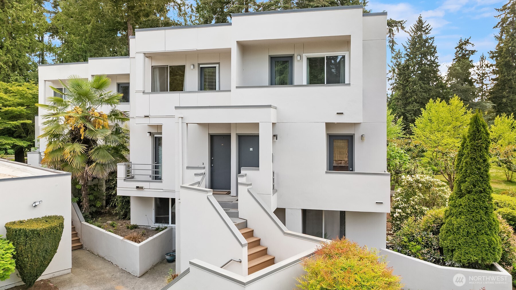 17001 Inglewood Road NE #M211, Kenmore, WA 98028