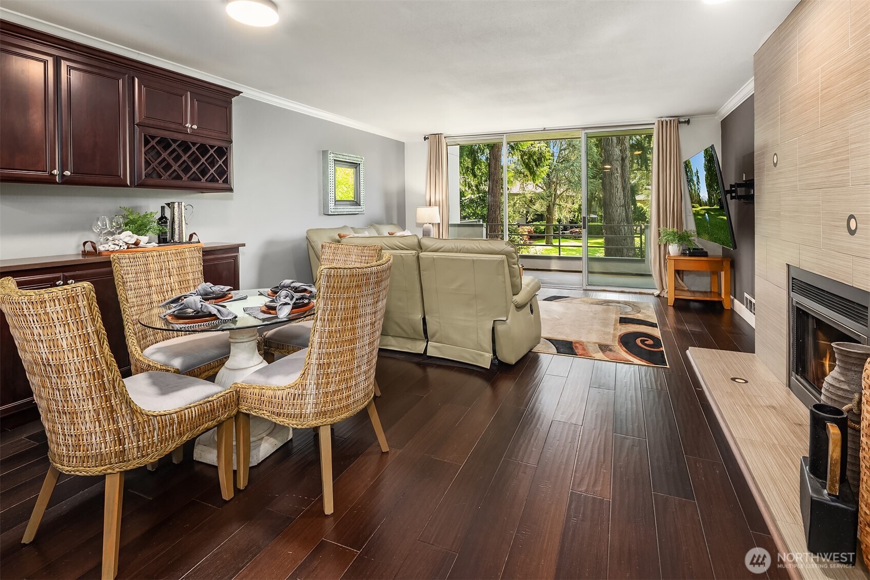 17001 Inglewood Road NE #M211, Kenmore, WA 98028