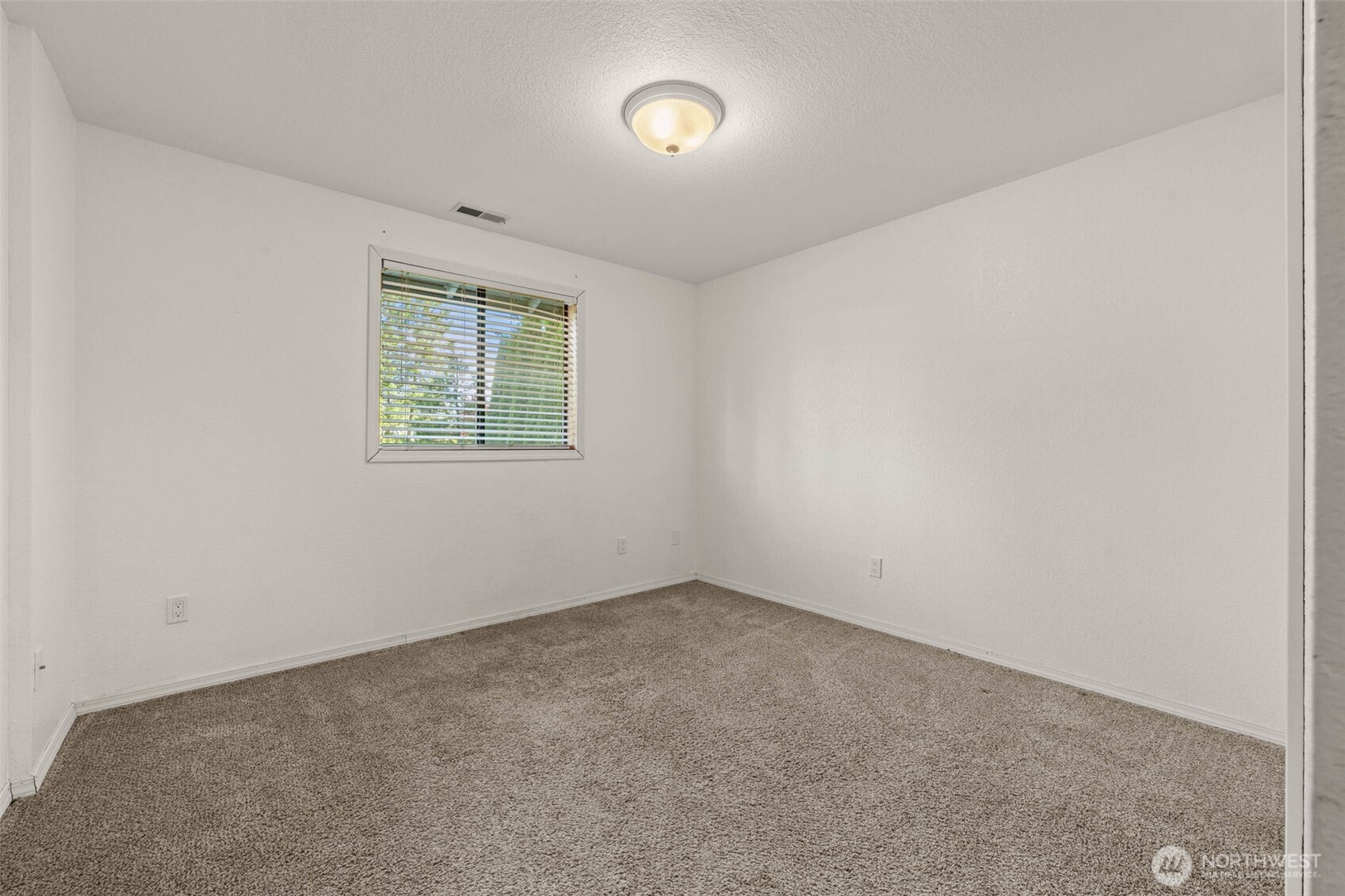 3701 Autumnwood Court SE, Olympia, WA 98501